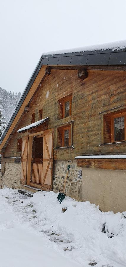Ferme Savoyarde Renovee 2 Chambres Les Carroz d'Araches Bagian luar foto