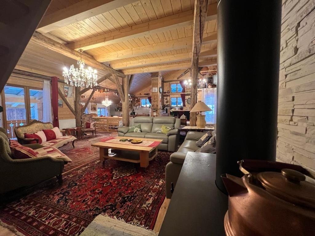 Ferme Savoyarde Renovee 2 Chambres Les Carroz d'Araches Bagian luar foto